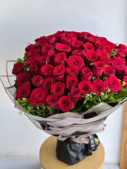 Precious (75 stems)