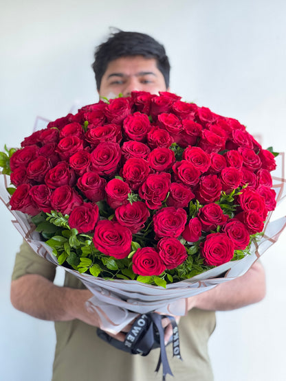 Precious (75 stems)