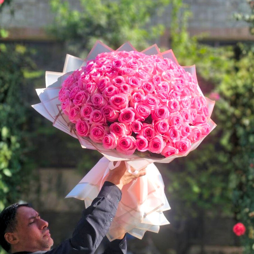 Dearly Beloved (100 stems)