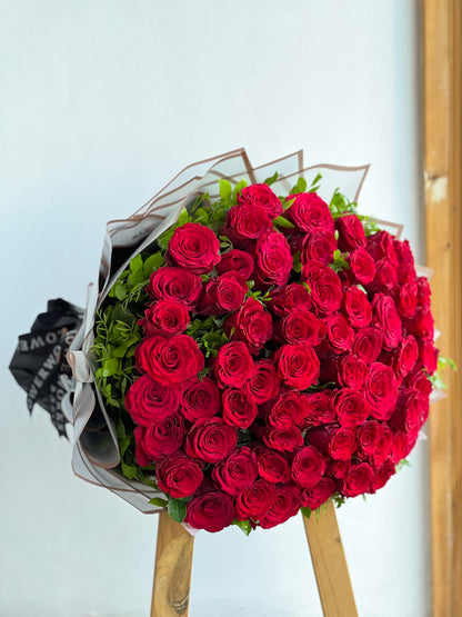 Precious (75 stems)