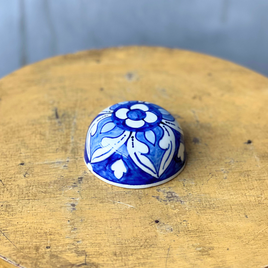 Noor Paperweight