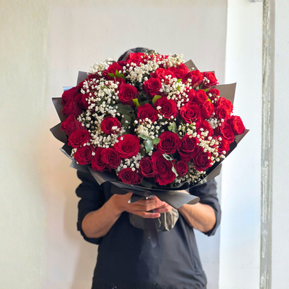 Apple of My Eye (50 stems)