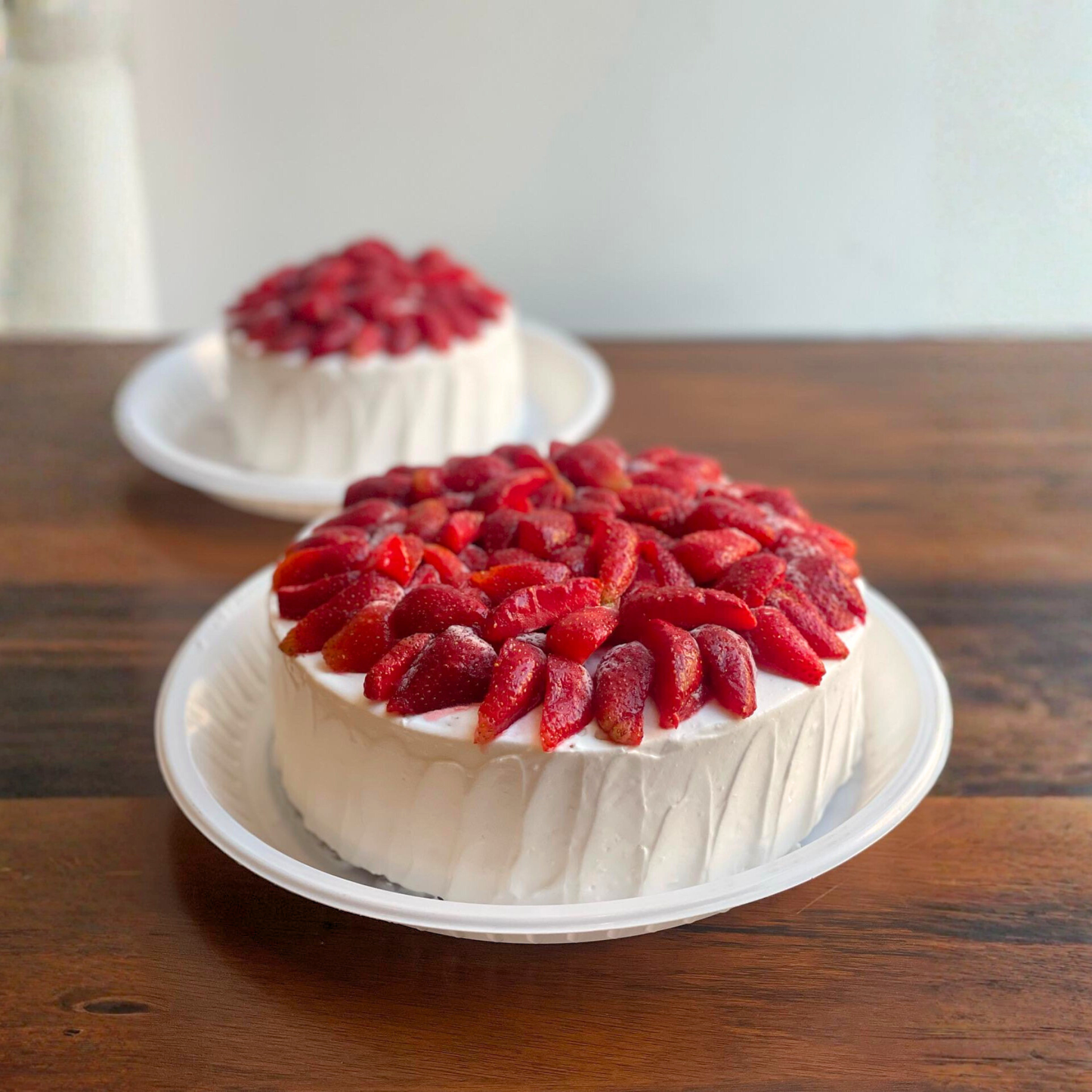 Milk Cake Strawberry