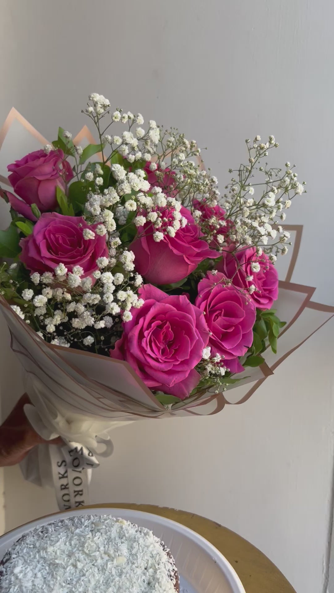 Load video: Pink Rose bouquet and milk cake 